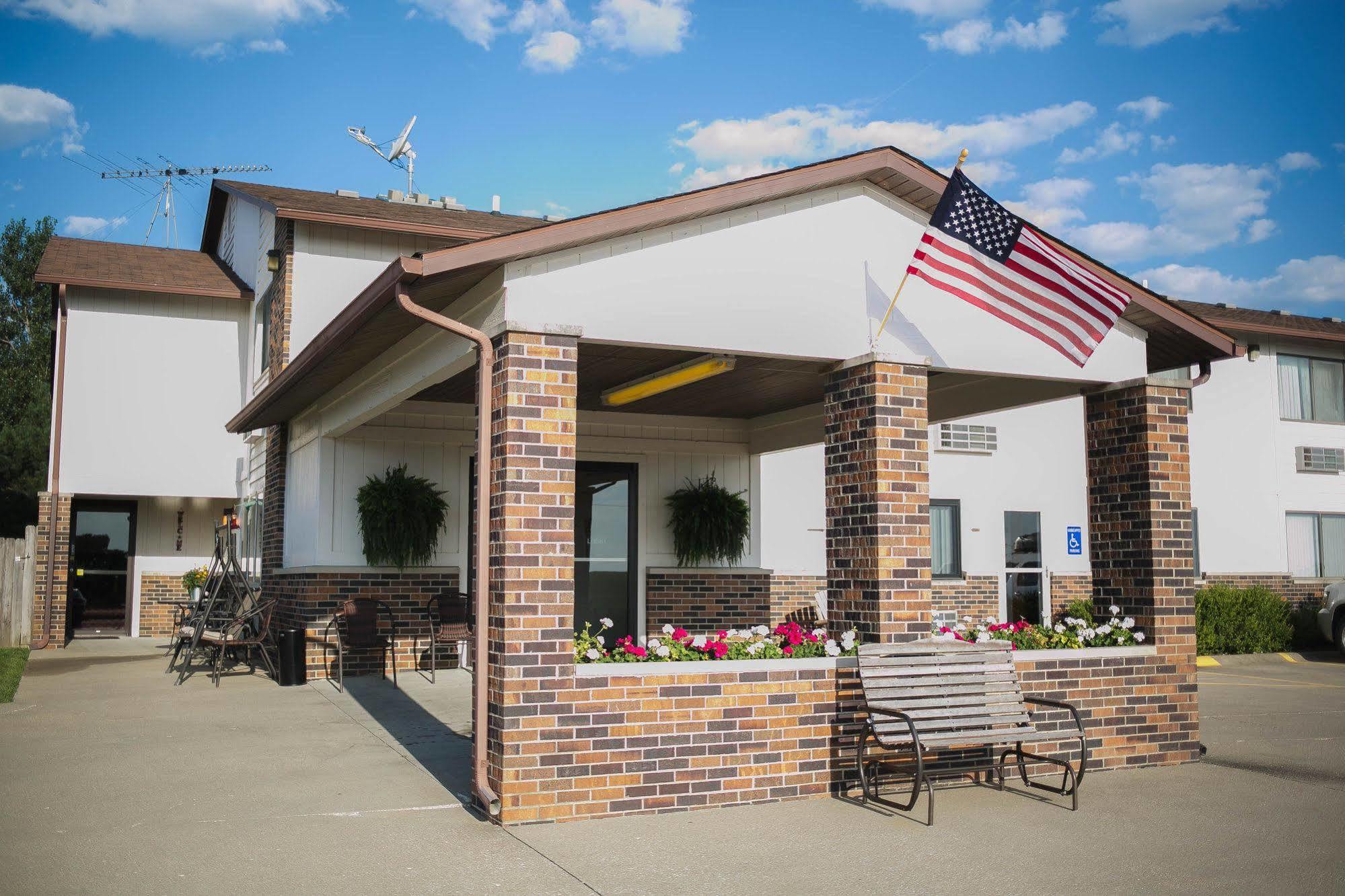 Covered Bridge Inn Winterset Luaran gambar